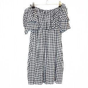 NWT Chelsea & Theodore Gingham Off Shoulder Dress